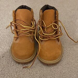 Timberland Brown Kids Boots with Colorful Laces